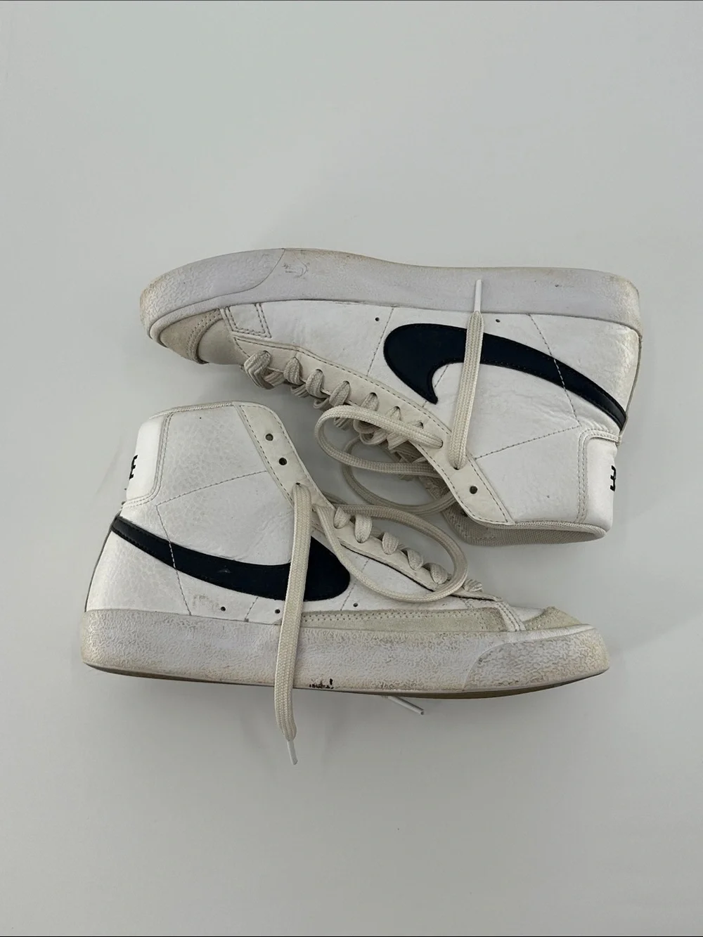 Nike Men’s White, Black & Red High-Top Sneakers